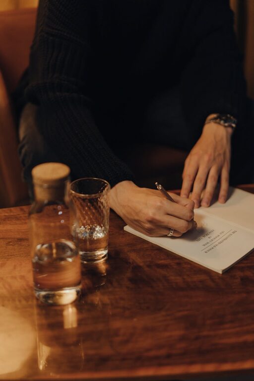 How to Start a Gratitude Journal for a Happier Life